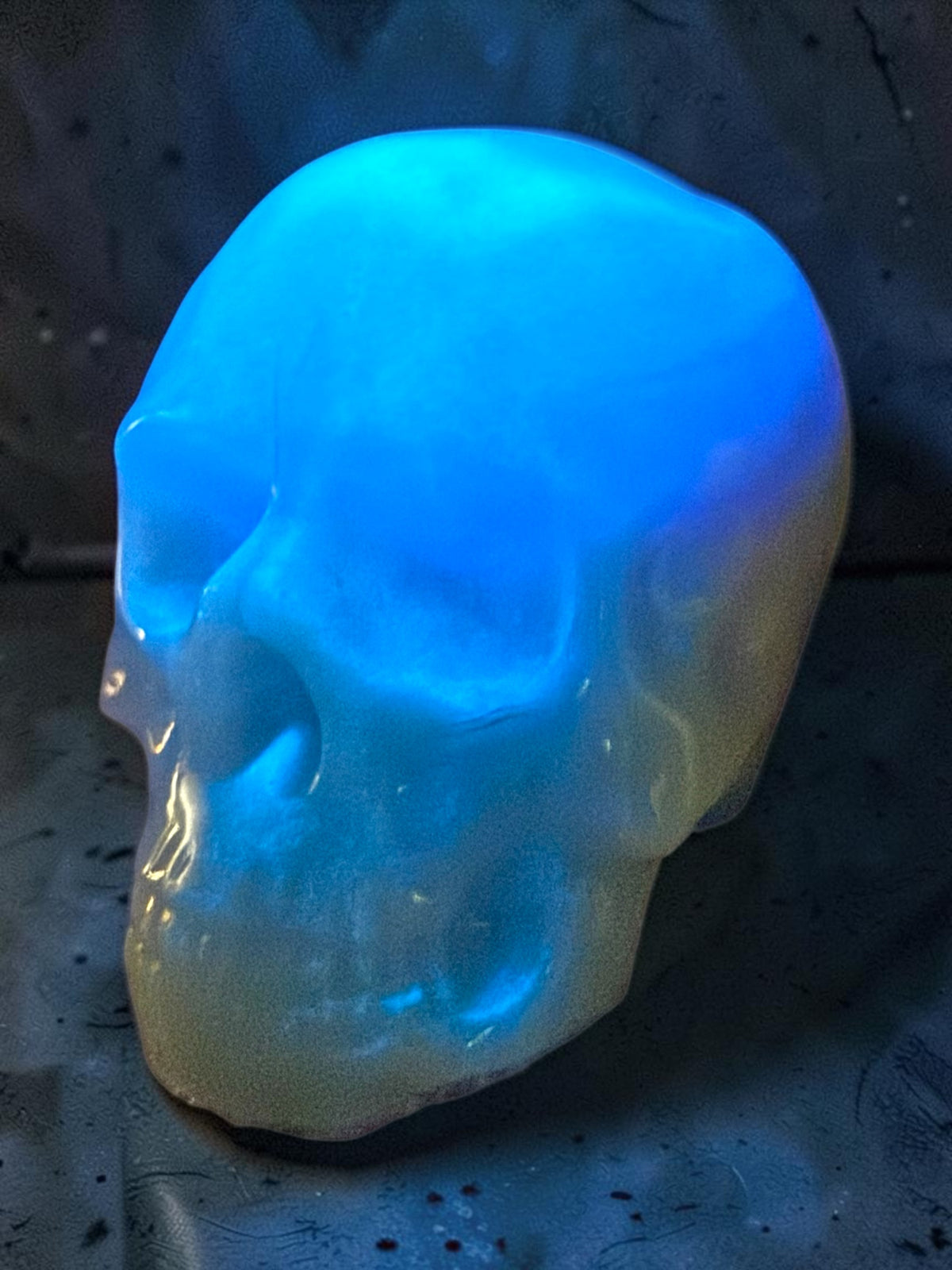 UV Reactive Glow-in-the-Dark Resin Skull with Embedded Lights