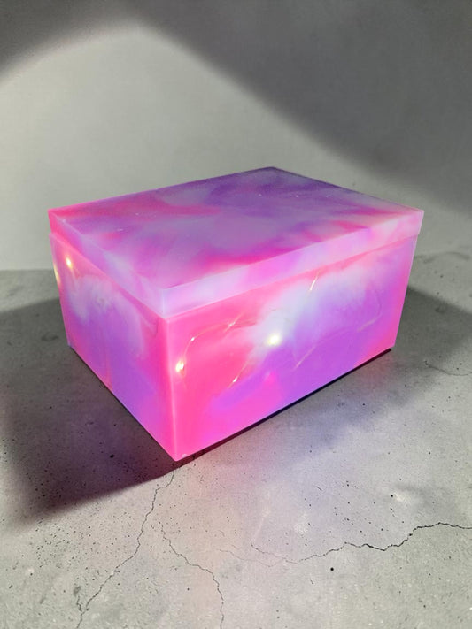UV Reactive Light-Up Resin Box