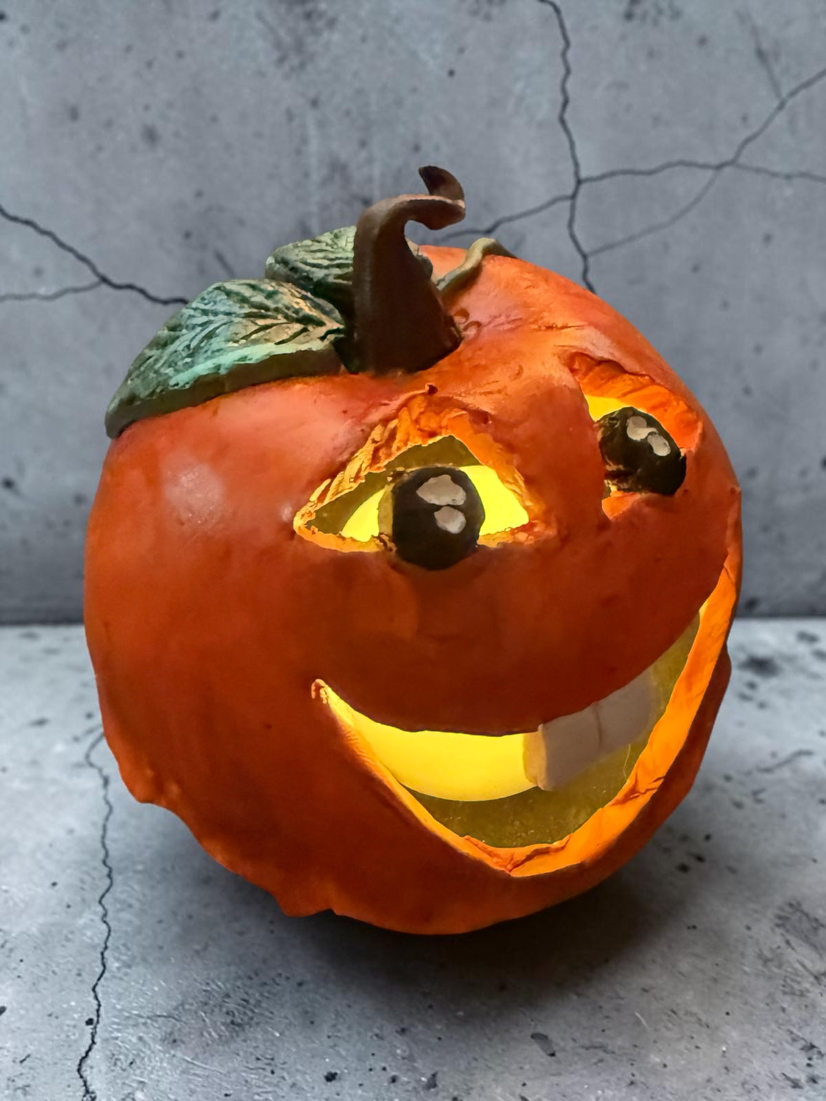 Bucktooth Bubba Pumpkin Luminary