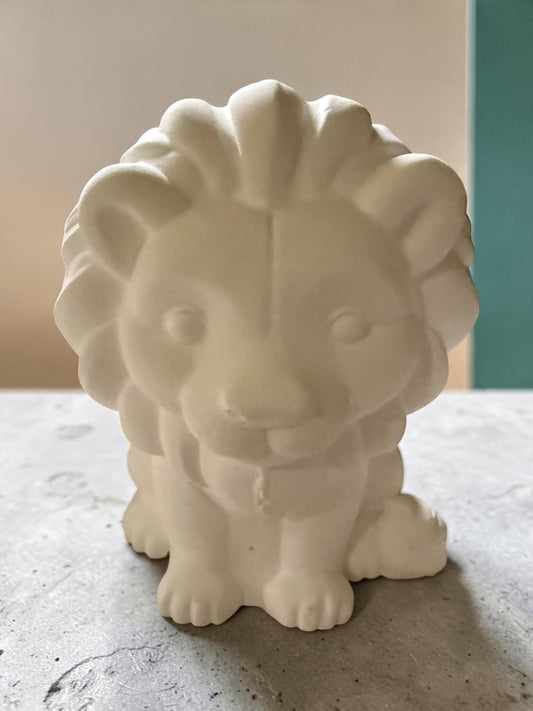 White Plaster Lion – Ready to Paint(optional)